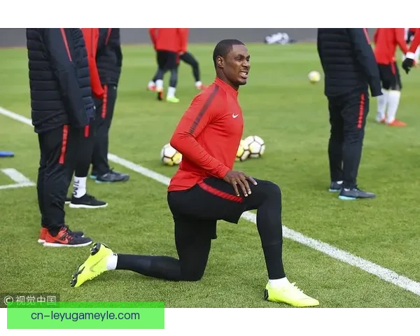 日本U23市原吏音加盟AZ